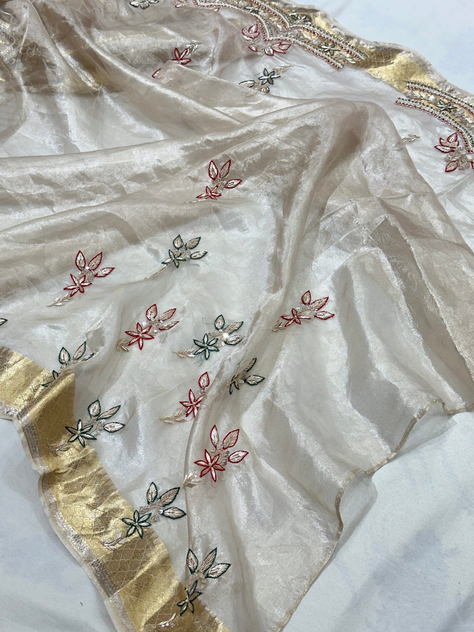Antique Ivory – Ruby Emerald Embellished Saree - Image 4