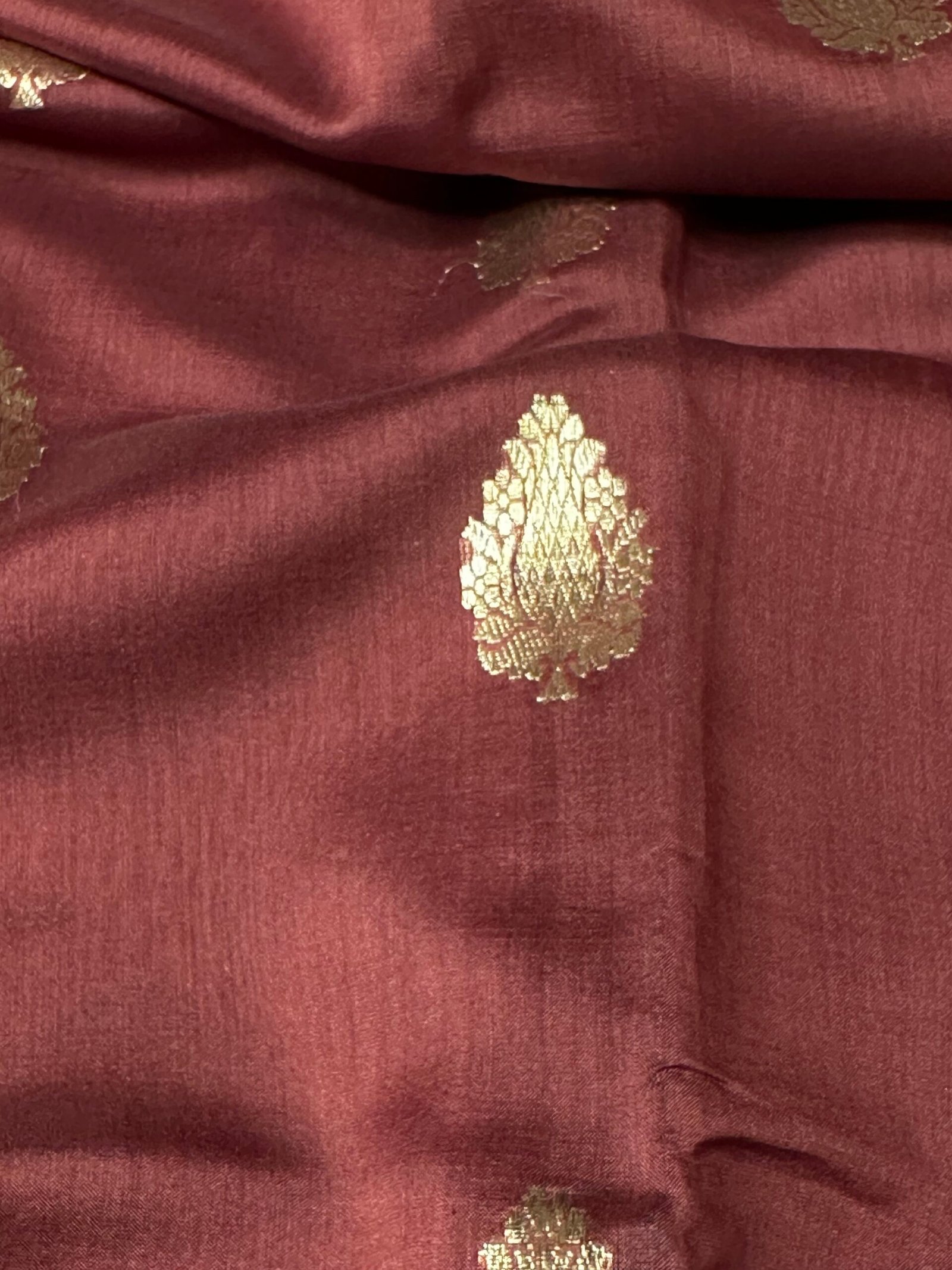 Meherva Maroon - Image 4