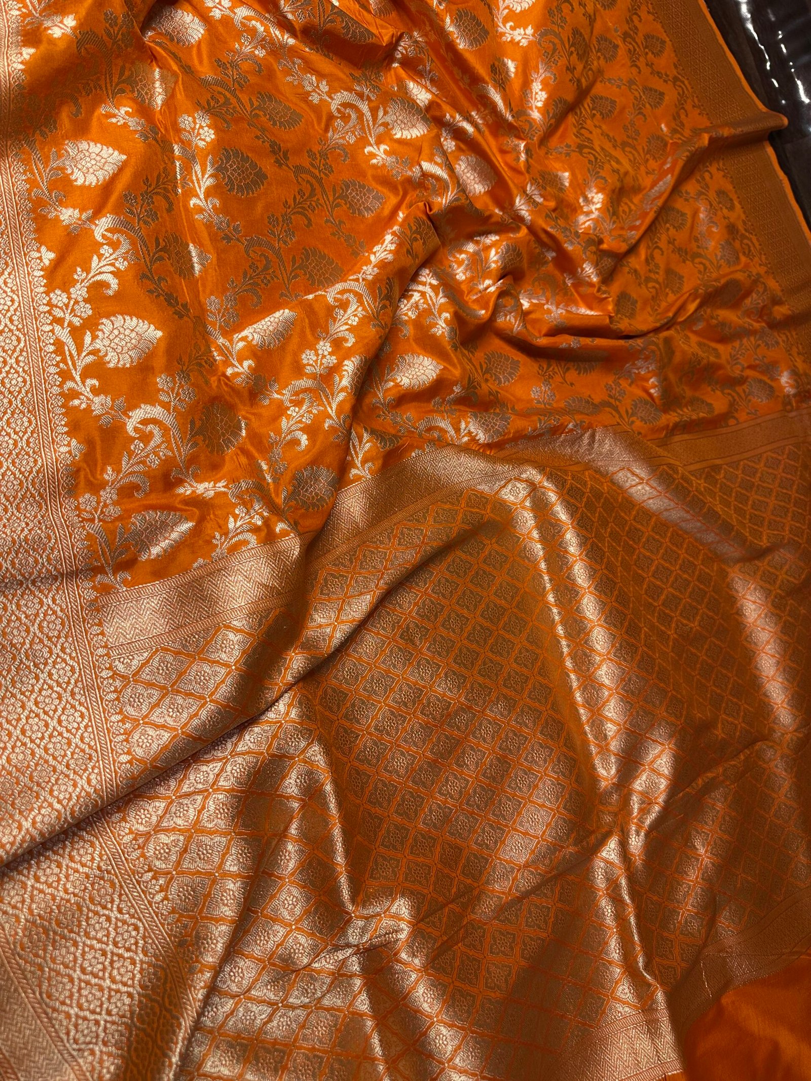 Bhagwa Zari Viraasat - Image 3
