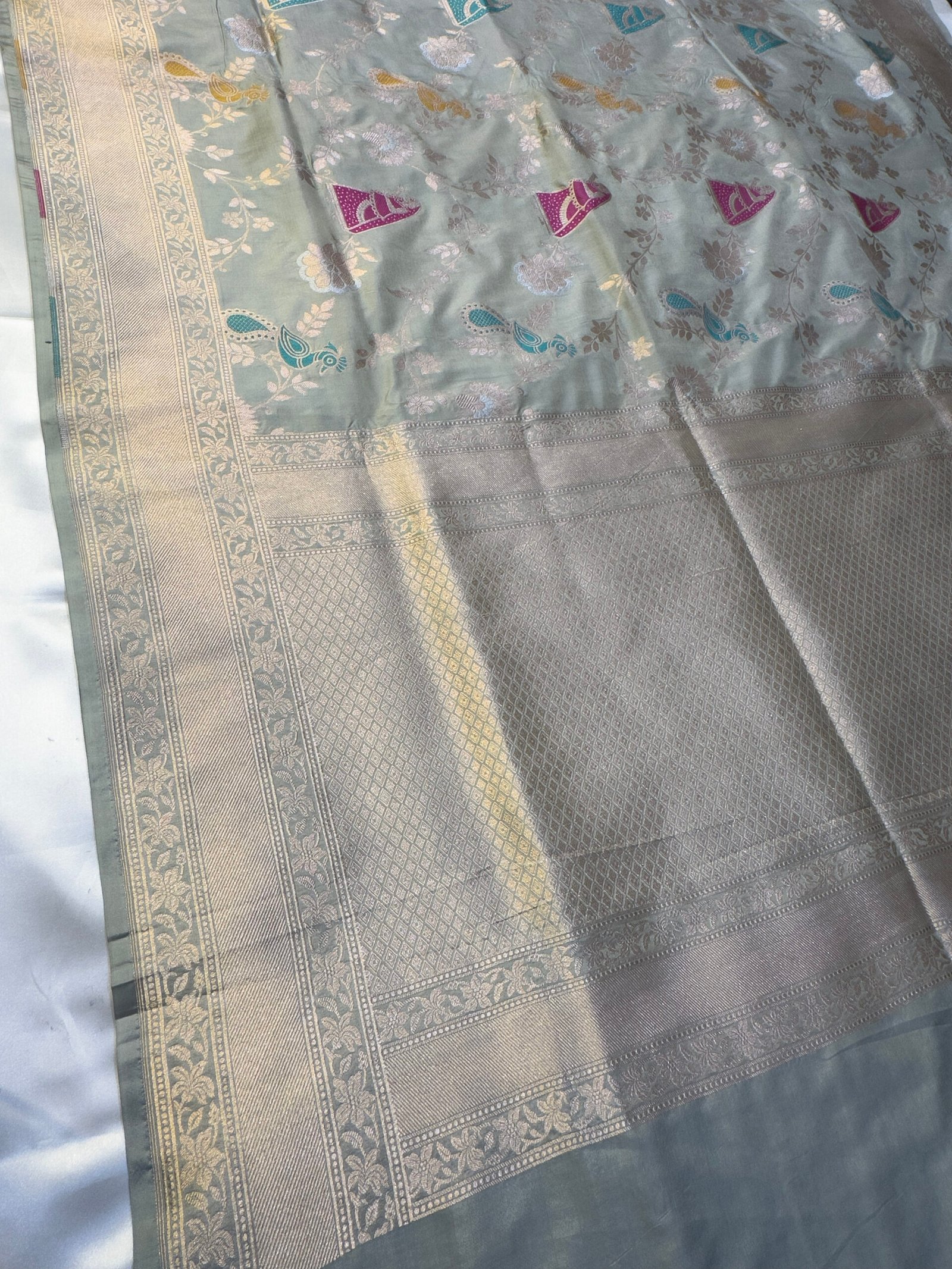 Naika Viraaj - Image 4