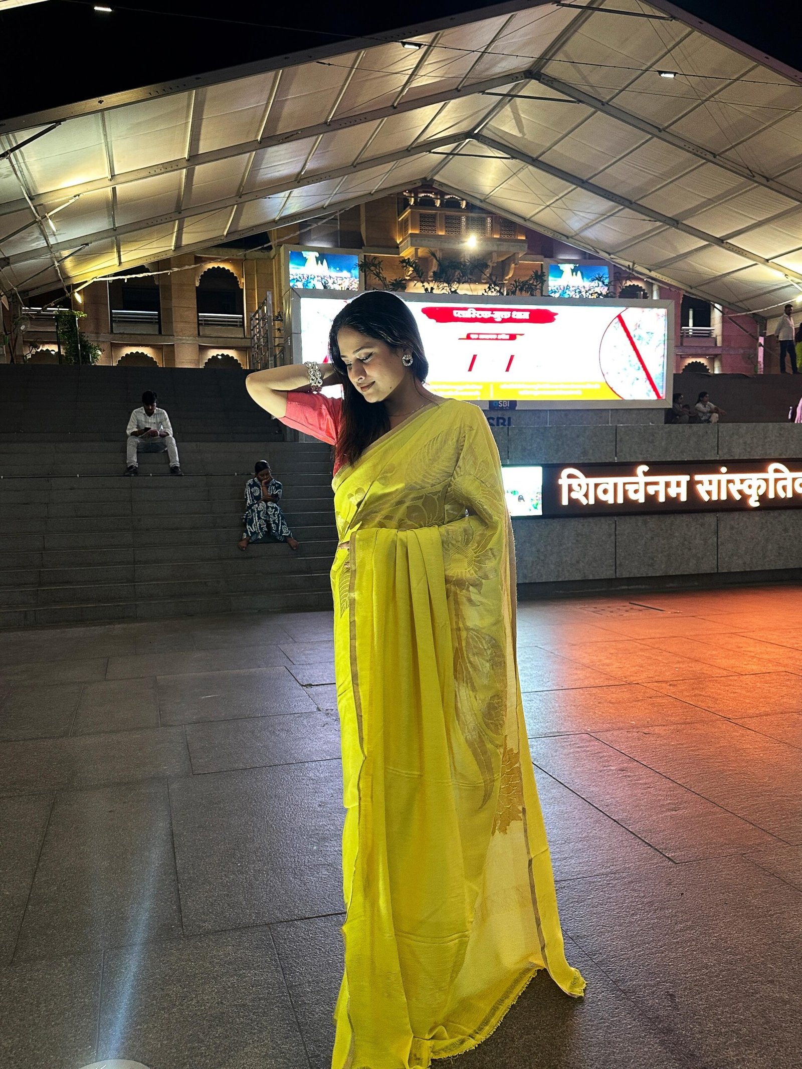 Kanak Moonga Silk - Image 3